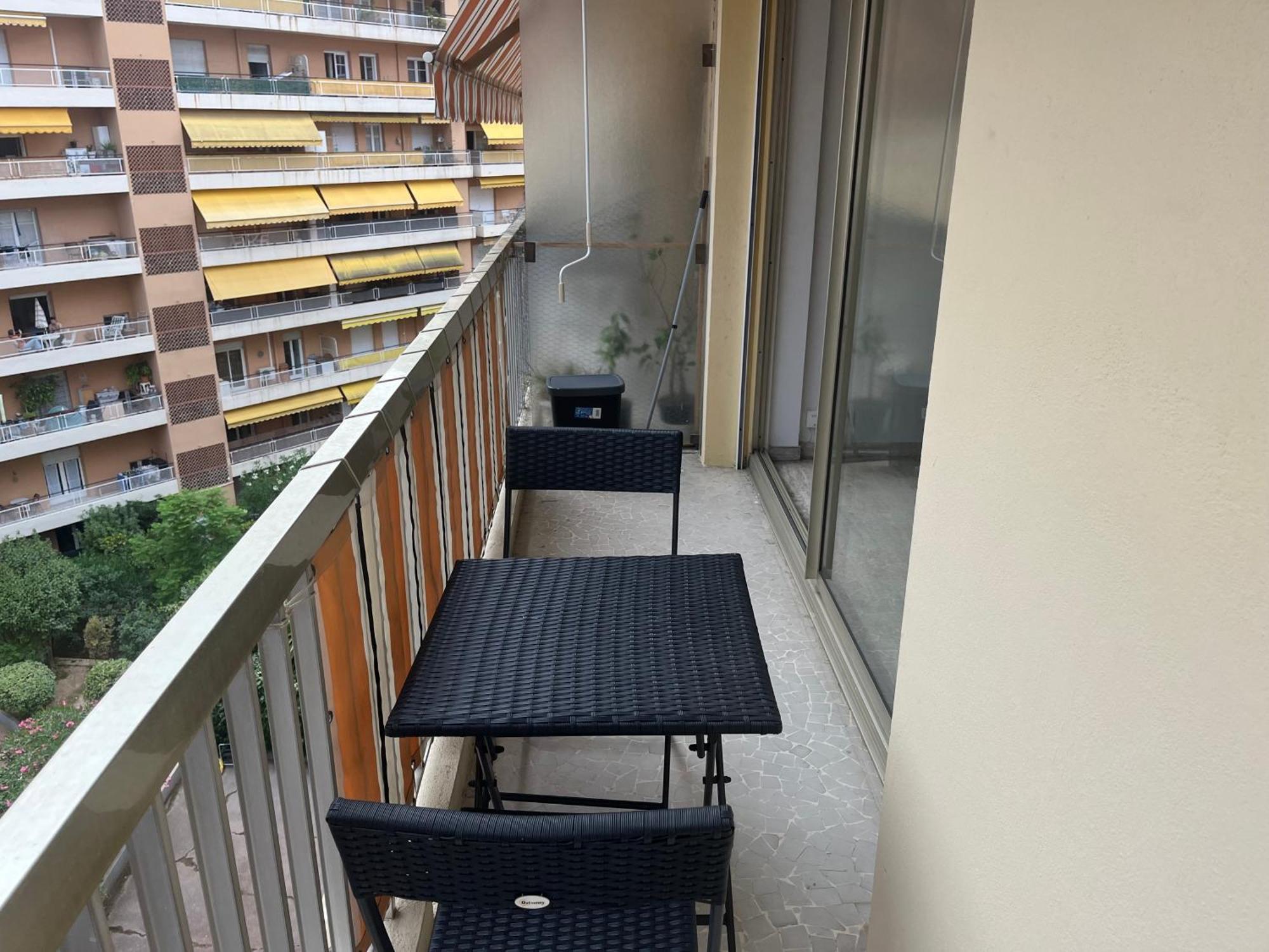 Appartement Le Borrigo Pick Up Airport à Menton Extérieur photo